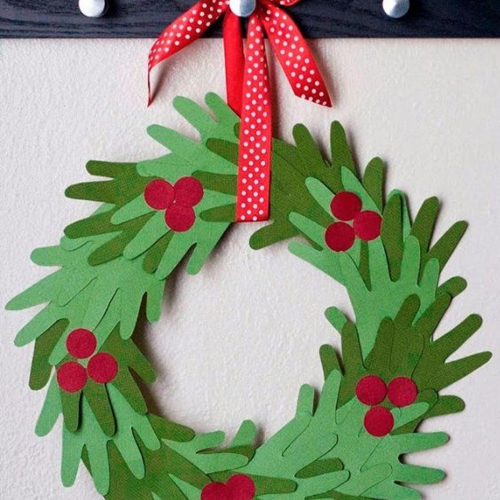 Kids Hand Print Christmas Wreath - Little Dreamers Club