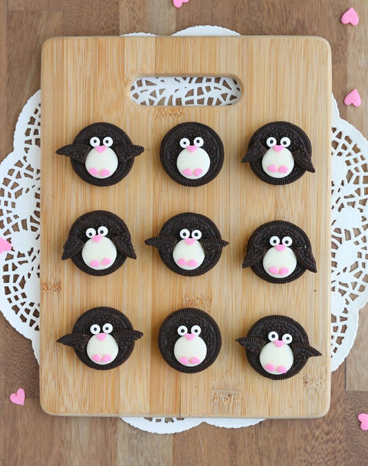 Let’s Make Adorable Penguin Oreo Treats! - Little Dreamers Club